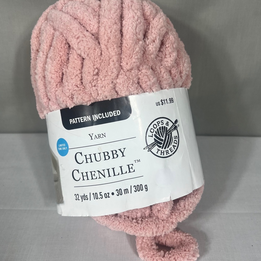 Loops & Threads Chubby Chenille Yarn Blush Pink Jumbo 7 300g 32yd US-CB01